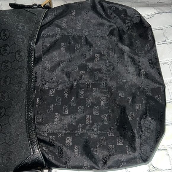 Michael Kors Black Signature Canvas and Leather Millbrook Hobo - Picture 11 of 14